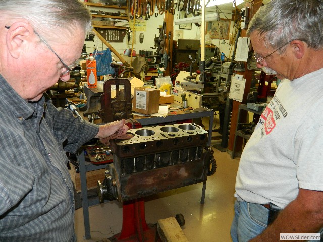 Tom and Larry discuss adjustable lifters for Tom's engine