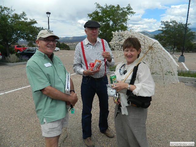 David Rile (docent) with Skip and Hedy