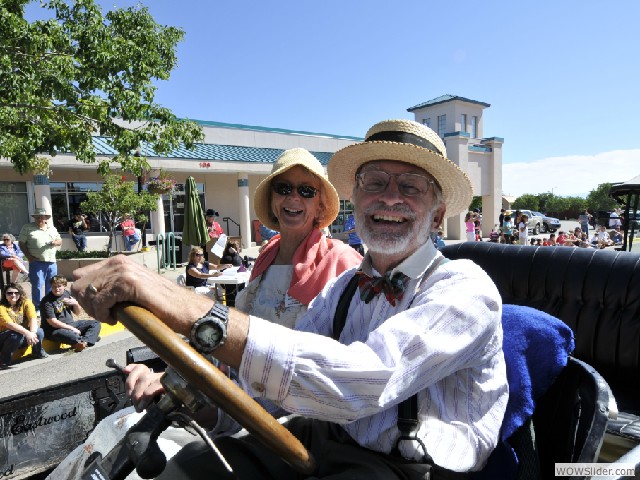 Marilyn and Paul (photo by Greg Kendall, ladailypost.com)