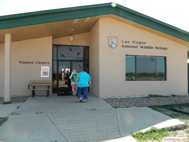 Fran and Robbi entering the Wildlife Center
