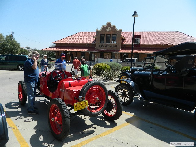 The 1925 speedster driven by Lorna and Fran